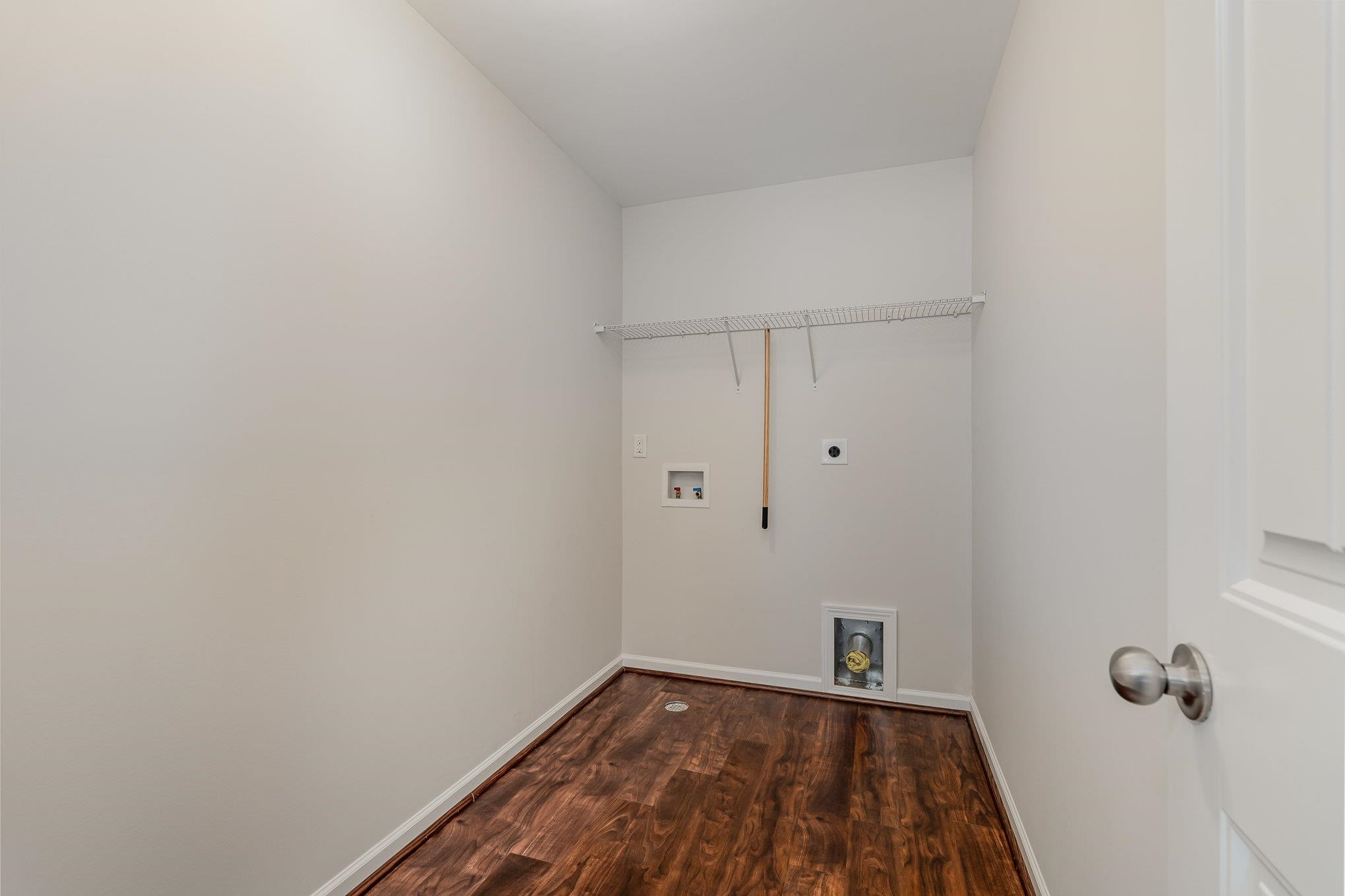 4364 Lyman Avenue Raleigh, NC 27616 - Photo 19 of 28 a view of a small space