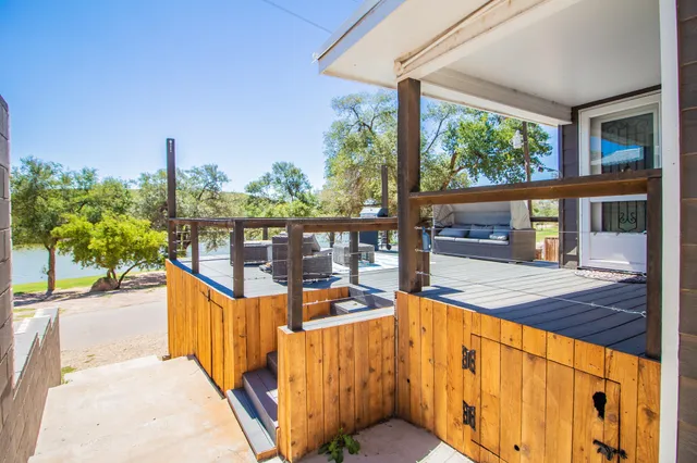 $299,000 | 21 Comanche Drive, Lubbock, TX 79404