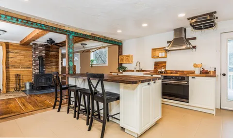 $550,000 | 1685 Dover Road, Epsom, NH 03234