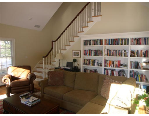 16 Longmeadow Road Weston, MA 02493 - Photo 23 of 30