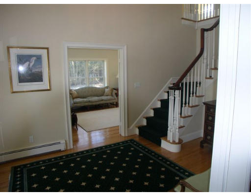 16 Longmeadow Road Weston, MA 02493 - Photo 3 of 30