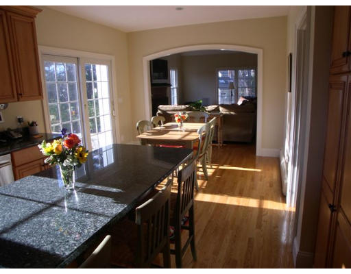 16 Longmeadow Road Weston, MA 02493 - Photo 7 of 30