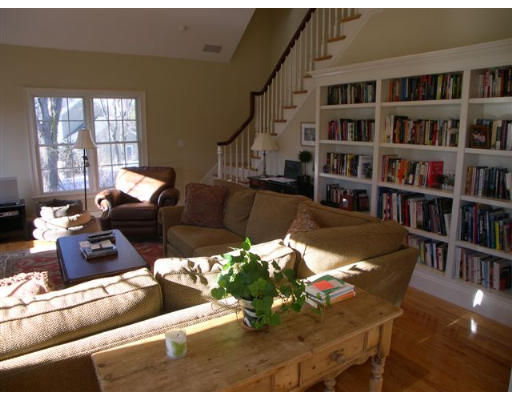 16 Longmeadow Road Weston, MA 02493 - Photo 8 of 30