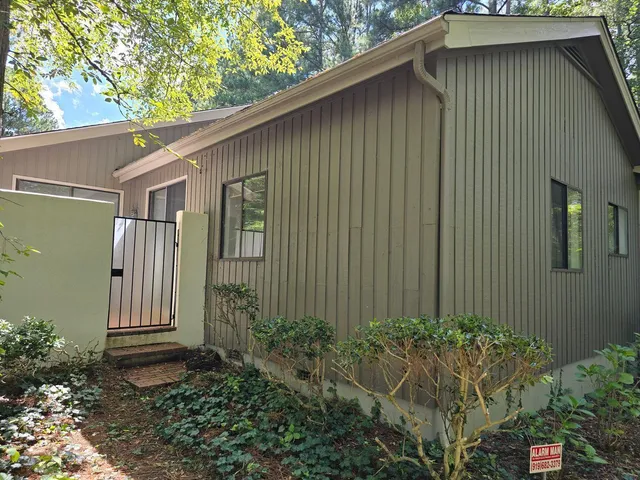$2,100 | 5 Paddington Place, Chapel Hill, NC 27517