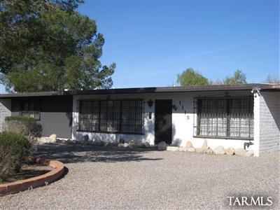 1115 East Navajo Road Tucson, AZ 85719 - Photo 1 of 10