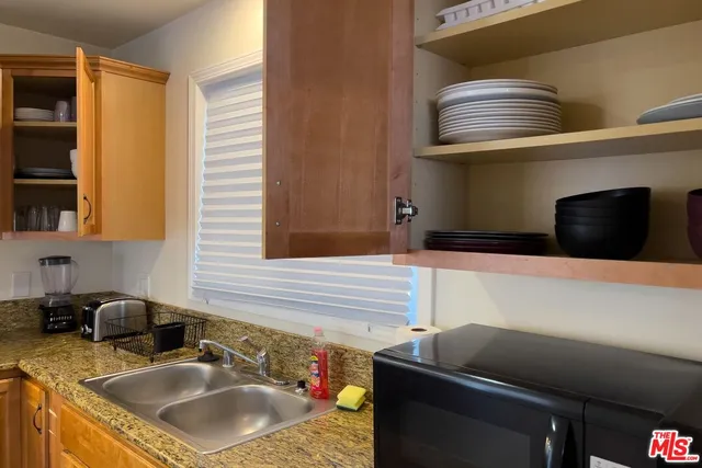 $4,995 | 11257 Collett Avenue, Granada Hills, CA 91344