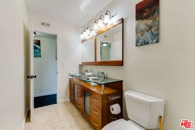 $4,995 | 11257 Collett Avenue, Granada Hills, CA 91344