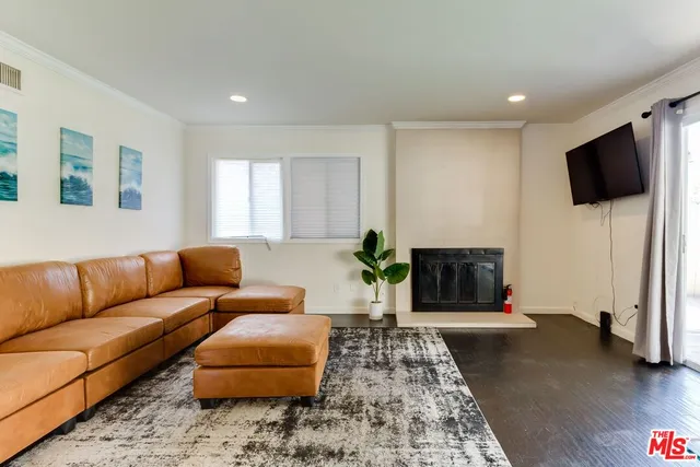 $4,995 | 11257 Collett Avenue, Granada Hills, CA 91344