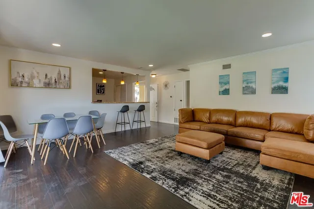 $4,995 | 11257 Collett Avenue, Granada Hills, CA 91344