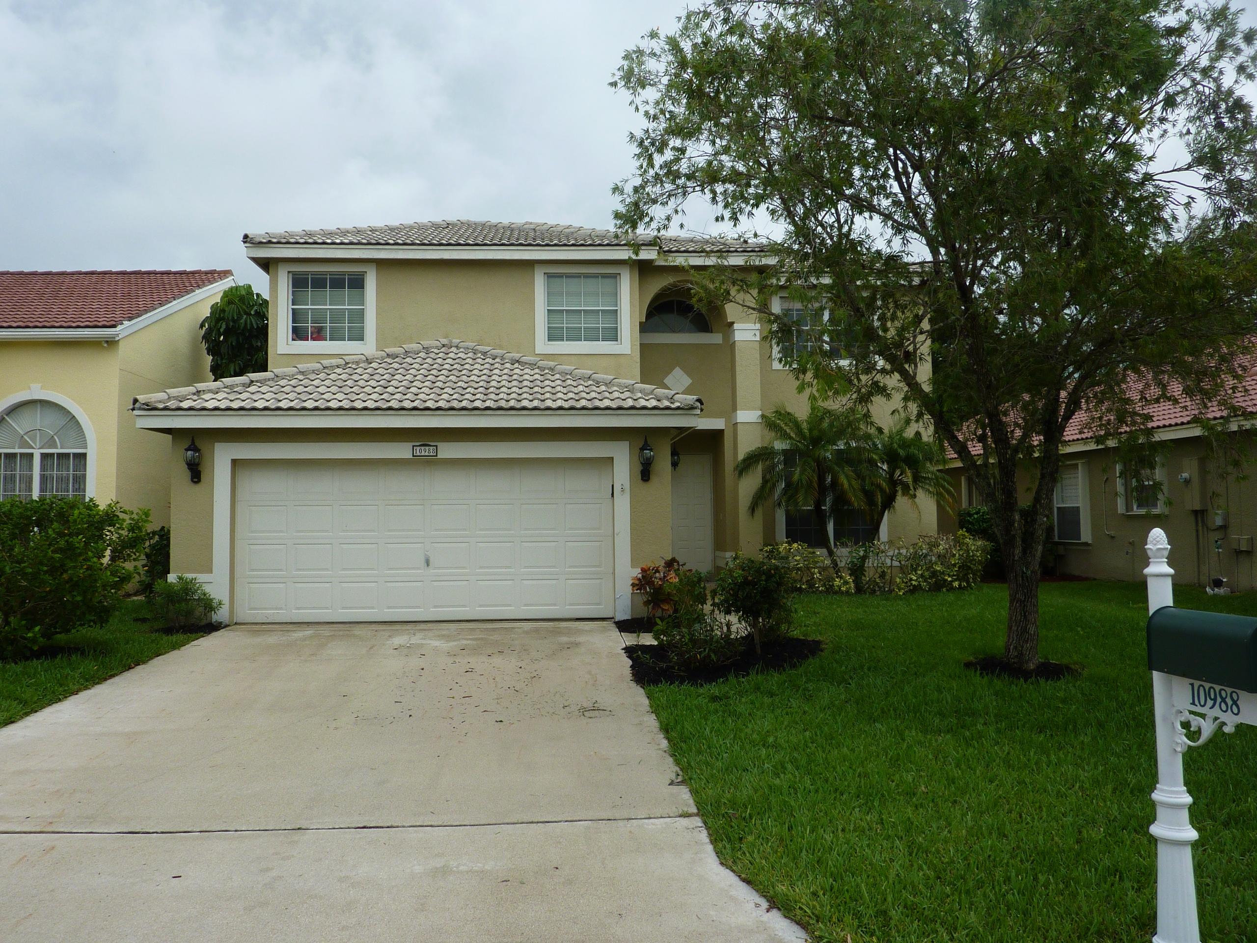 10988 Crescendo Circle Boca Raton, FL 33498 - Photo 3 of 41 P1030814