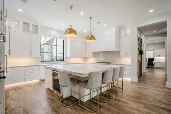 $2,695,000 | 3438 West Benders Landing Boulevard, Spring, TX 77386