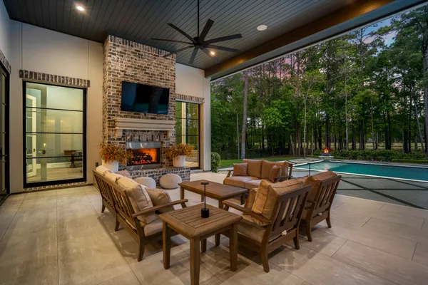 $2,695,000 | 3438 West Benders Landing Boulevard, Spring, TX 77386