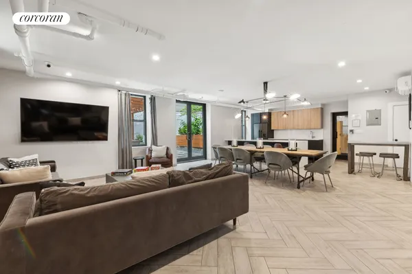 $525,000 | 24-39 38th Street, Unit D7 | Astoria