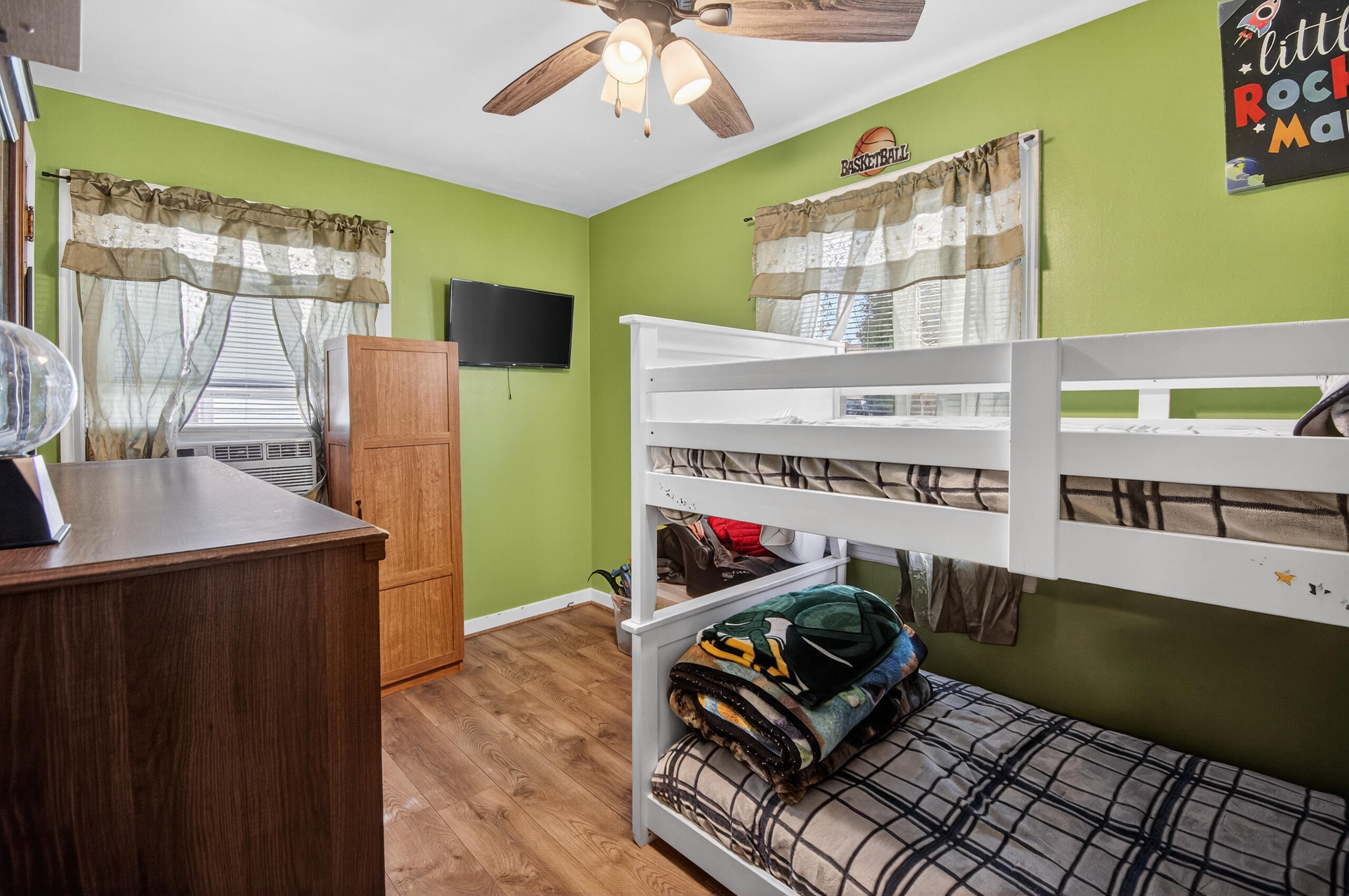 3316 Durand Avenue Racine, WI 53405 - Photo 18 of 23 DSC_7316