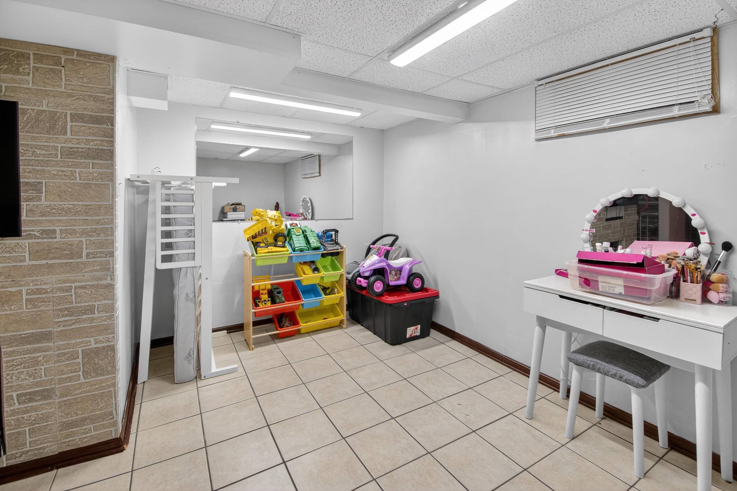 3316 Durand Avenue Racine, WI 53405 - Photo 22 of 23 DSC_7345