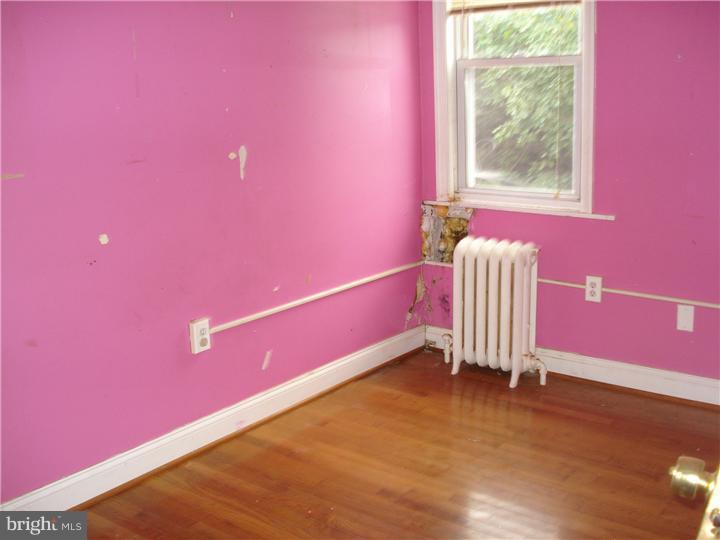 63 Sunshine Road Upper Darby, PA 19082 - Photo 5 of 10 Bedroom 3