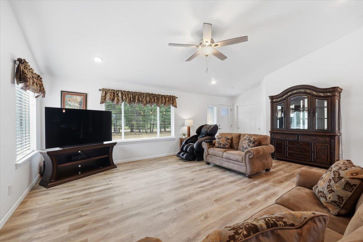 5717 East Oregon Road Elk, WA 99009 - Photo 3 of 50