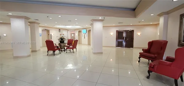 $1,650 | 1300 Northeast Miami Gardens Drive, Unit 819E, Miami, FL 33179