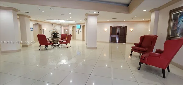 $1,650 | 1300 Northeast Miami Gardens Drive, Unit 819E, Miami, FL 33179