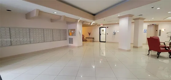 $1,650 | 1300 Northeast Miami Gardens Drive, Unit 819E, Miami, FL 33179