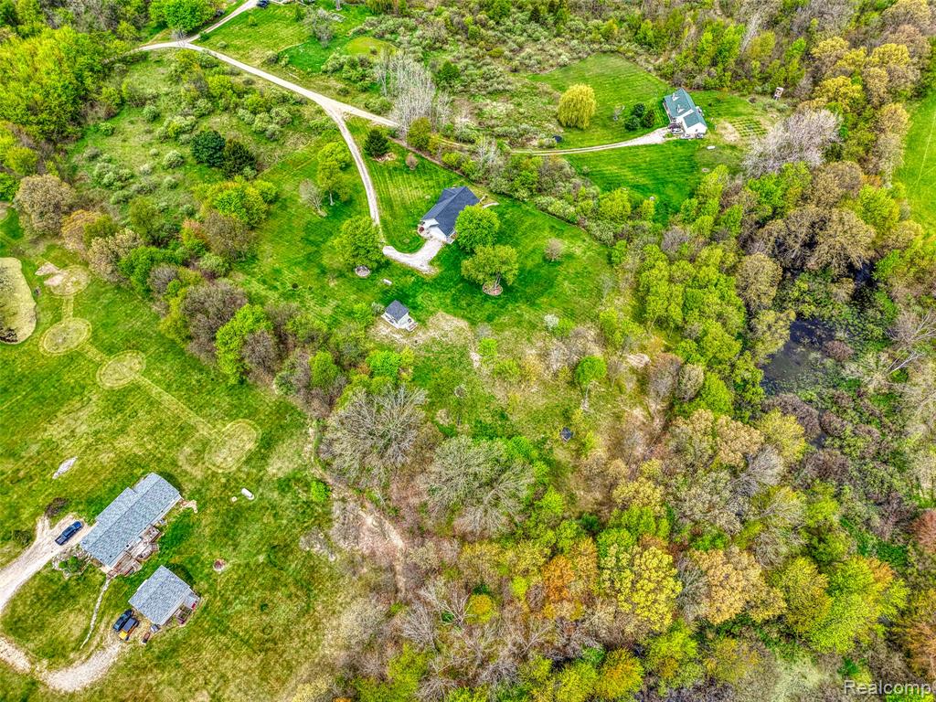 5753 Gregory Road Gregory, MI 48137 - Photo 38 of 44