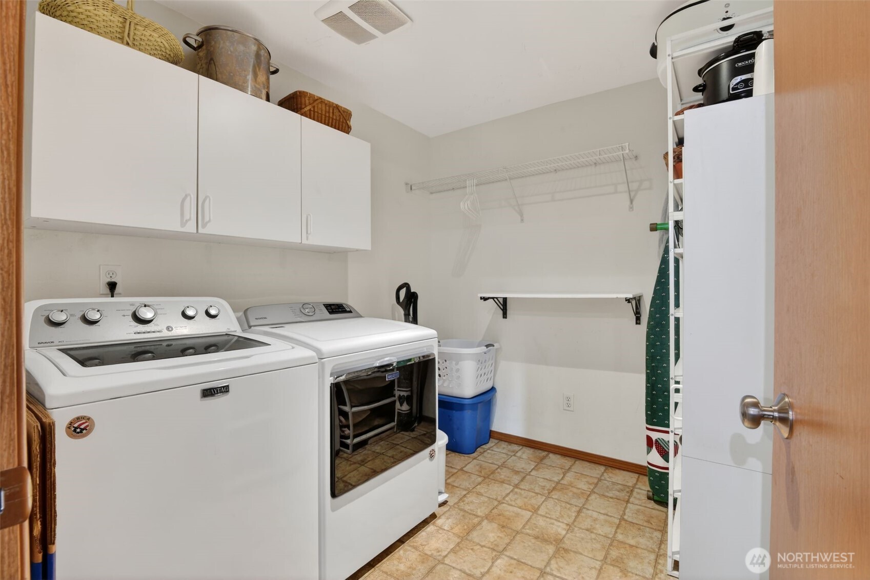 2830 Southwest Christmas Tree Lane Port Orchard, WA 98367 - Photo 27 of 39