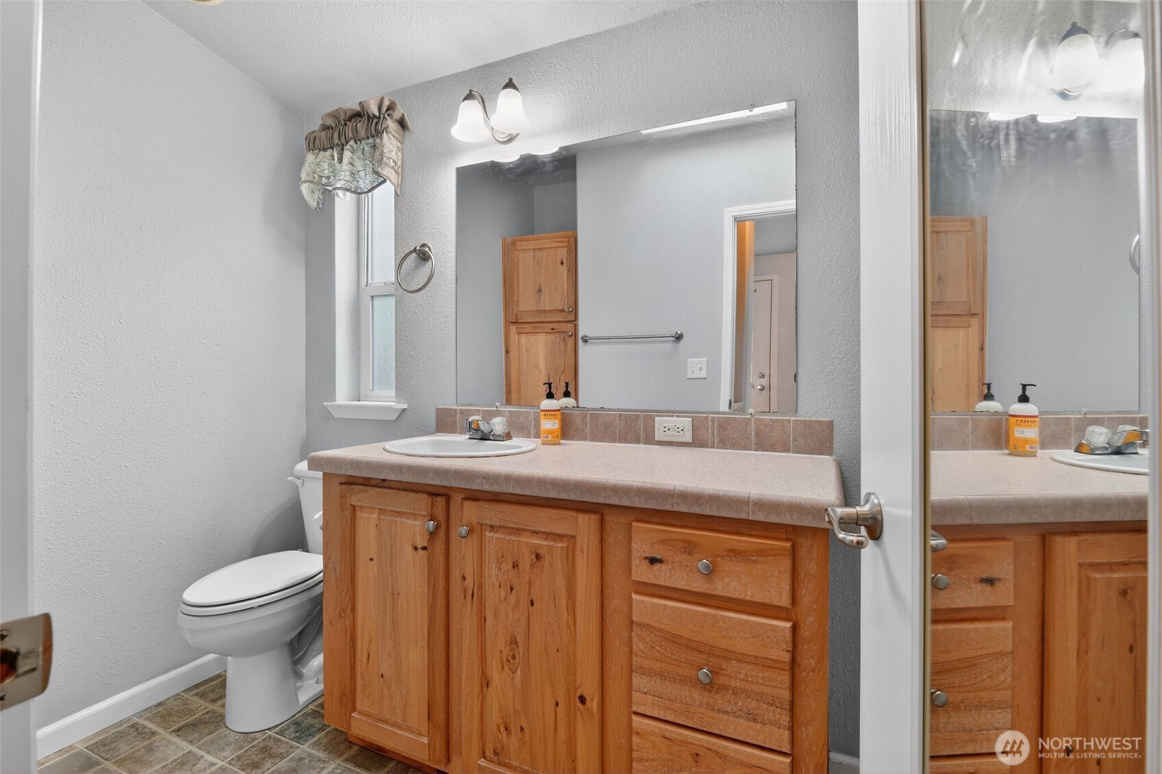 2830 Southwest Christmas Tree Lane Port Orchard, WA 98367 - Photo 38 of 39