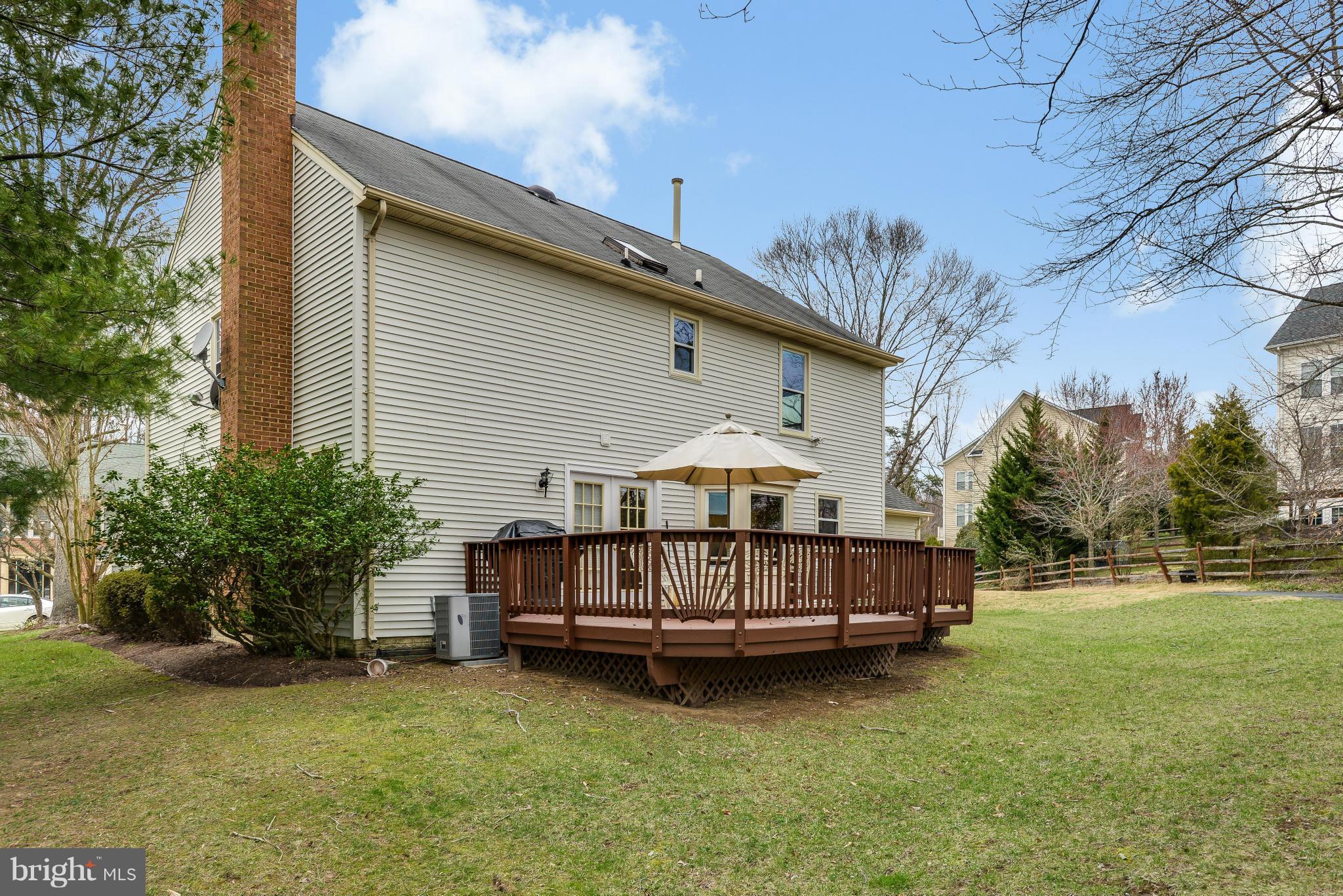7724 Huntsman Boulevard Springfield, VA 22153 - Photo 2 of 30 Exterior (Rear)