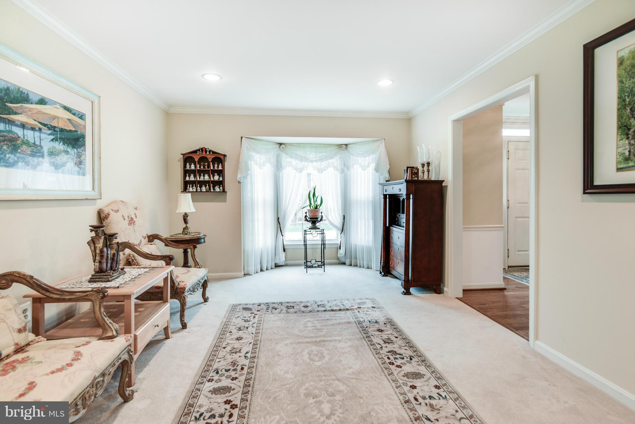 7724 Huntsman Boulevard Springfield, VA 22153 - Photo 6 of 30 Family Room