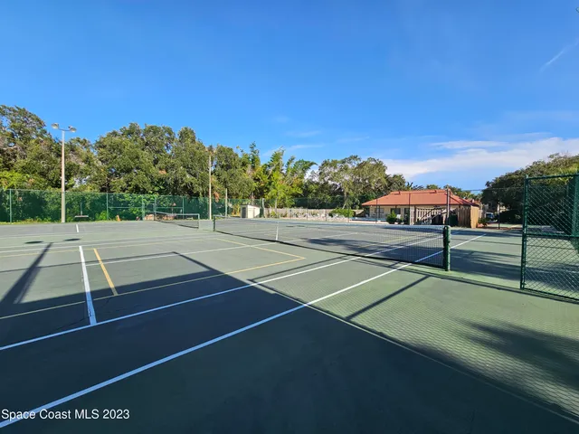 a view of a basketball court