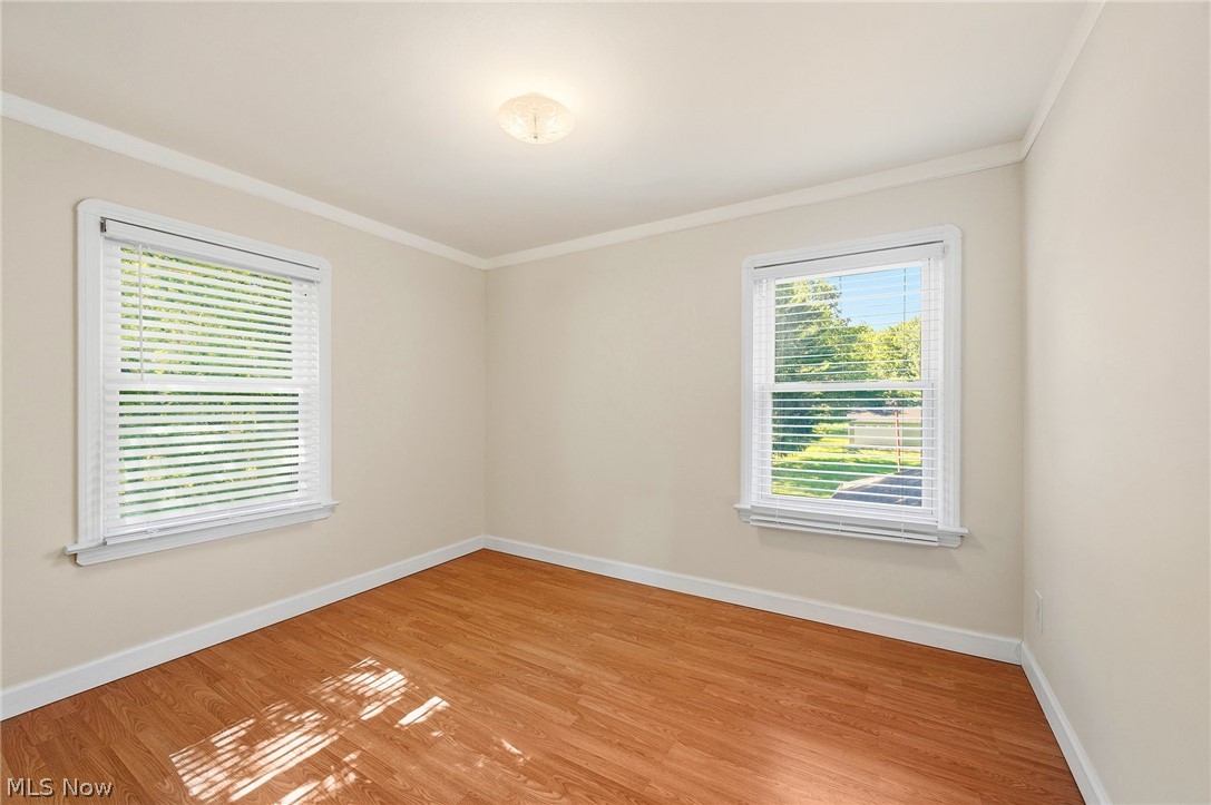 6832 Hillside Road Independence, OH 44131 - Photo 27 of 44 Light filled econd floor bedroom