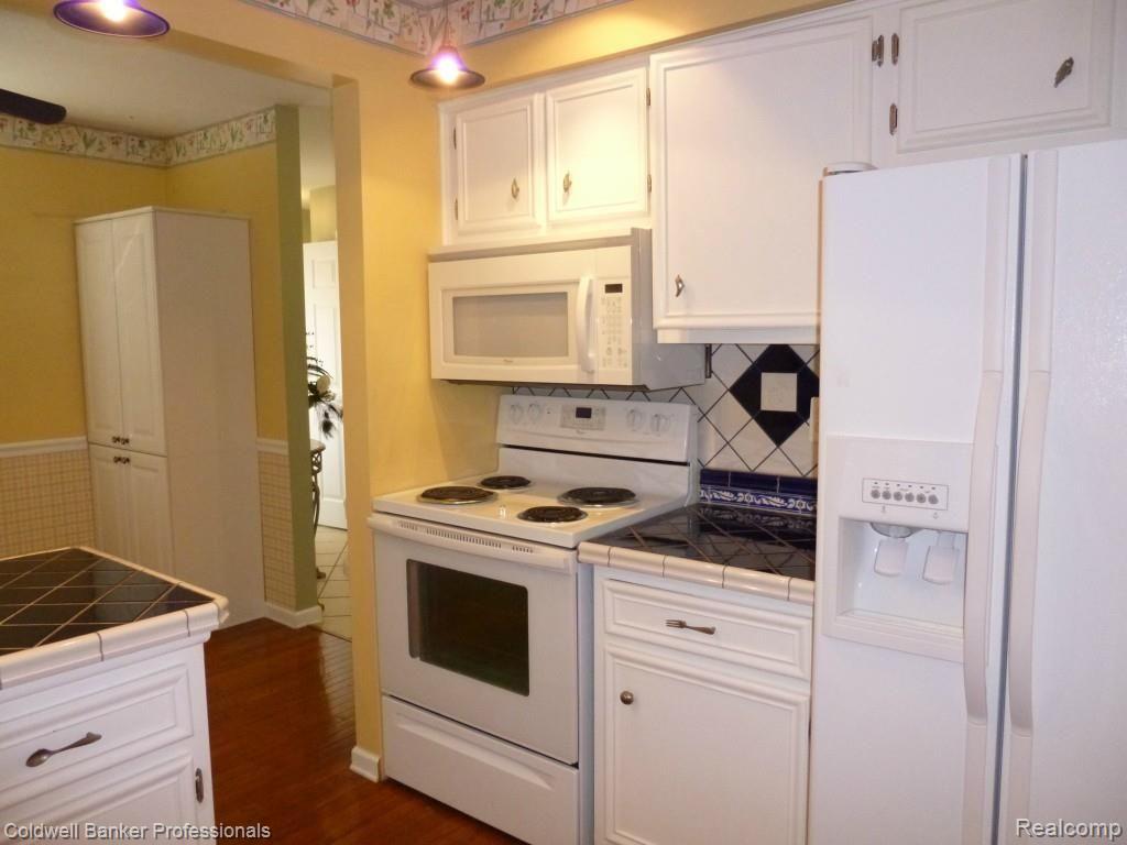 157 Stratford Lane, Unit 126 Rochester, MI 48309 - Photo 8 of 30