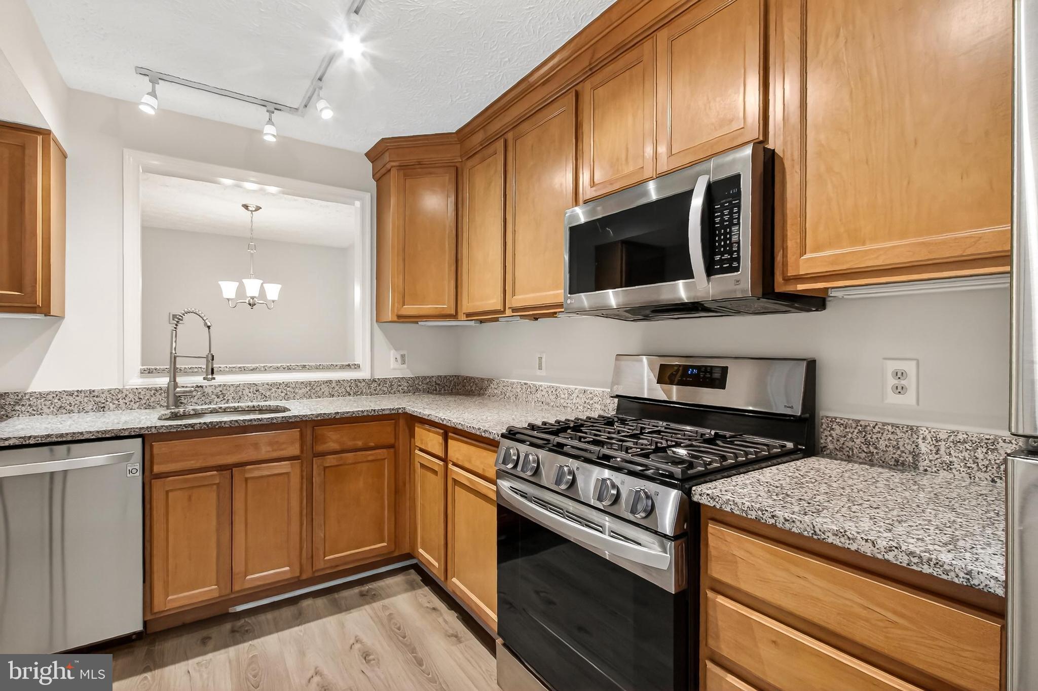 2251 Hunter's Run Drive, Unit 2251 Reston, VA 20191 - Photo 20 of 54