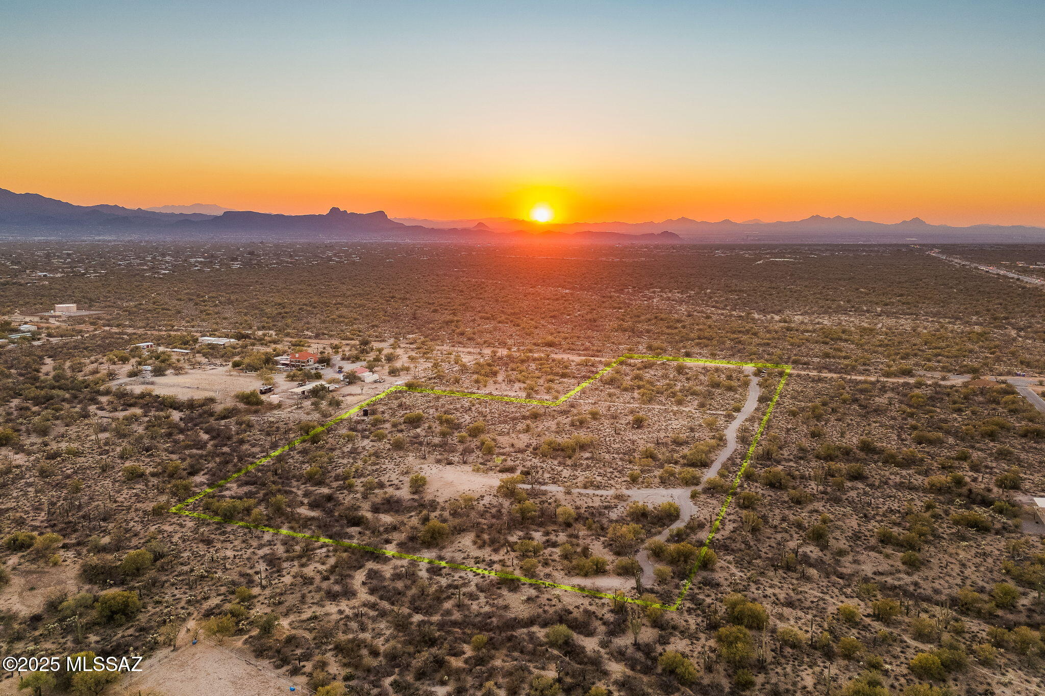 11880 North Shannon Road, Unit 15 Tucson, AZ 85742 - Photo 9 of 17
