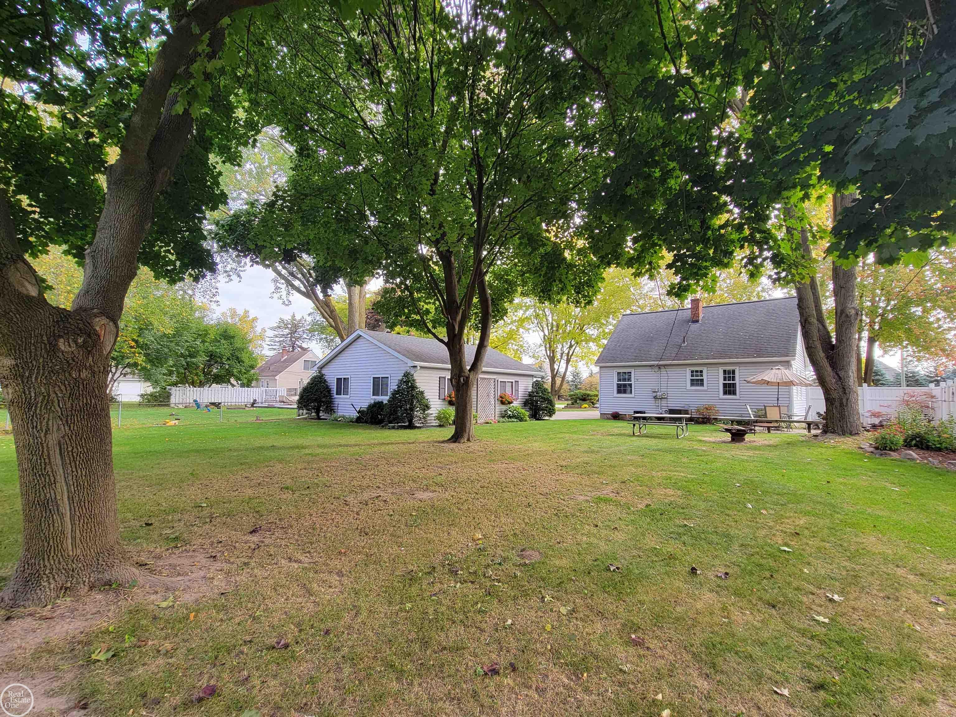 55201 Hayes Road Utica, MI 48315 - Photo 22 of 27 50092751-21.JPG