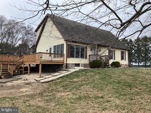 121 Church Road Warwick, MD 21912 - Photo 2 of 29 a view of a house with a yard