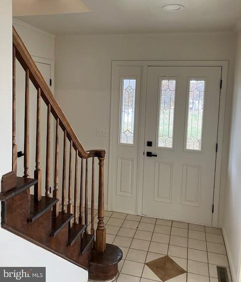 121 Church Road Warwick, MD 21912 - Photo 4 of 29 a view of a entryway door with interior
