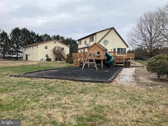 121 Church Road Warwick, MD 21912 - Photo 6 of 29 a front view of a house with garden