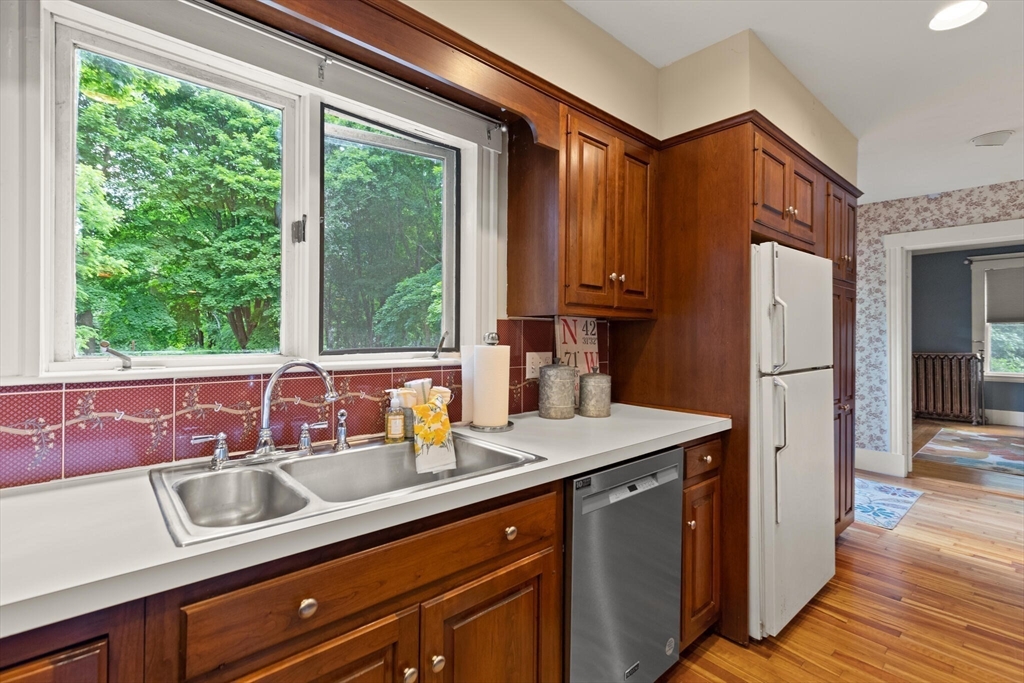 96 John Street Reading, MA 01867 - Photo 17 of 35 Gallery Image 17