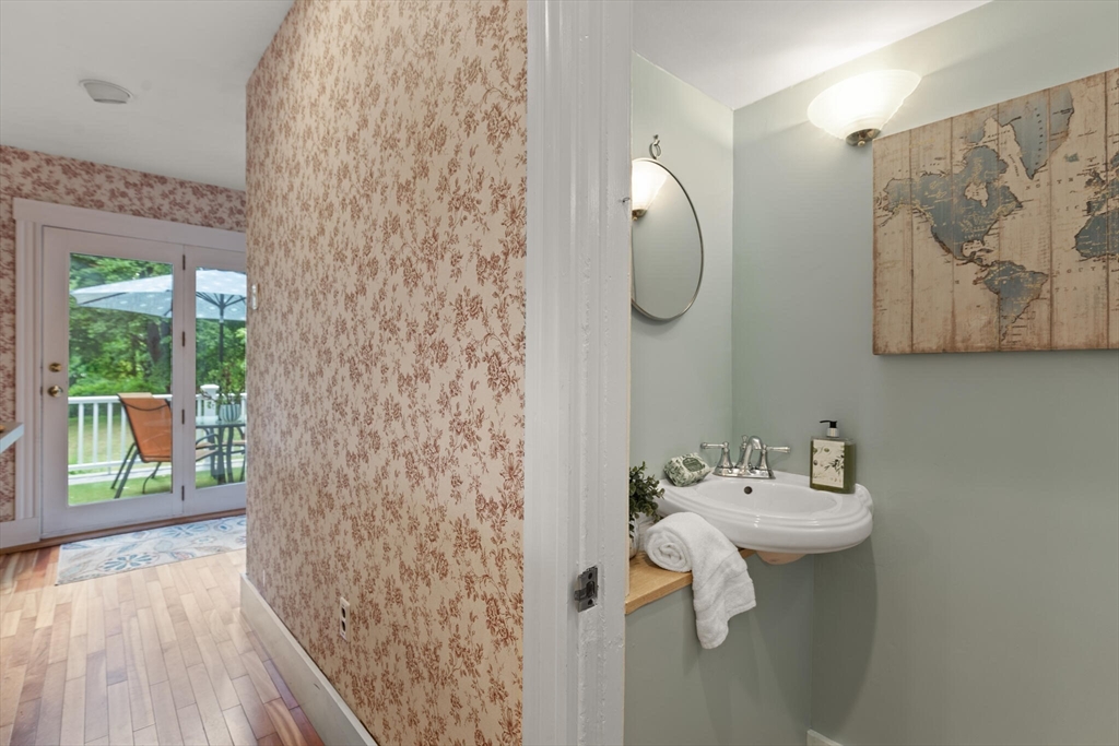 96 John Street Reading, MA 01867 - Photo 20 of 35 Gallery Image 20