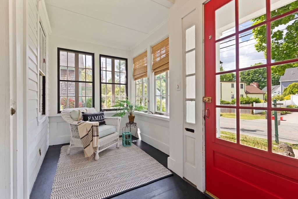 96 John Street Reading, MA 01867 - Photo 5 of 35 Gallery Image 5