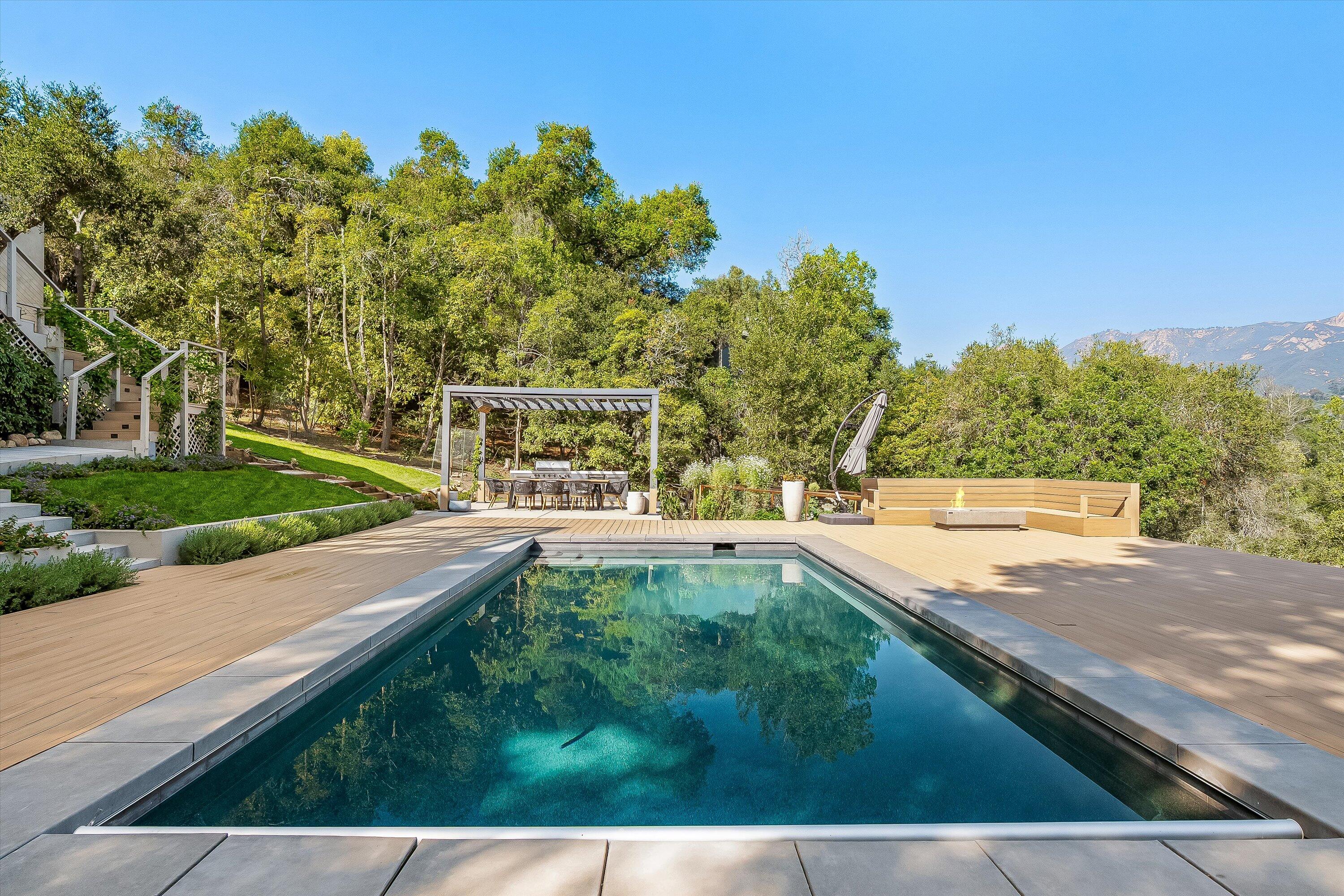 1438 Hillcrest Road Santa Barbara, CA 93103 - Photo 21 of 22 a view of a park with large trees