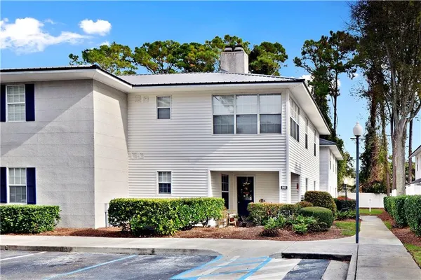 $2,100 | 907 South Island Square Drive, St. Simons Island, GA 31522