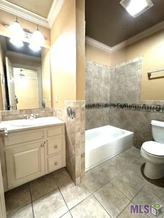 $165,000 | 151 Aspen Square, Unit B10, Denham Springs, LA 70726