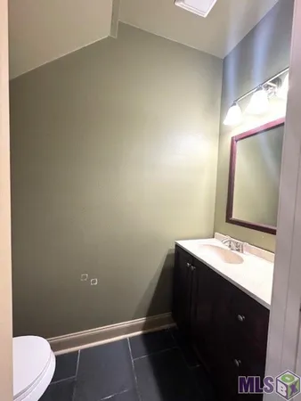 $165,000 | 151 Aspen Square, Unit B10, Denham Springs, LA 70726