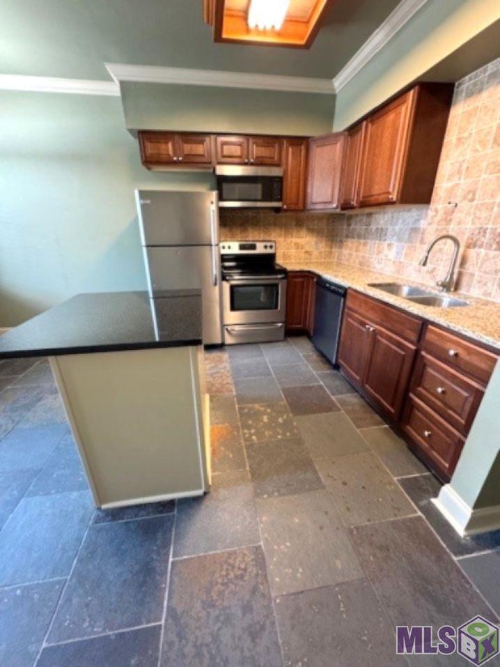 151 Aspen Square, Unit B10 Denham Springs, LA 70726 - Photo 8 of 28