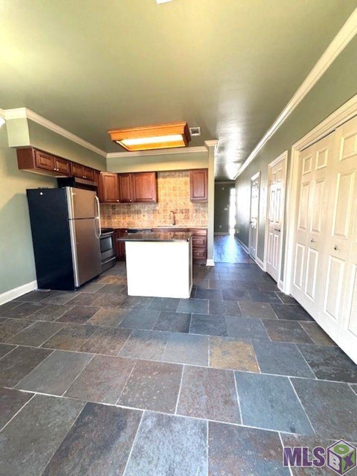 151 Aspen Square, Unit B10 Denham Springs, LA 70726 - Photo 9 of 28