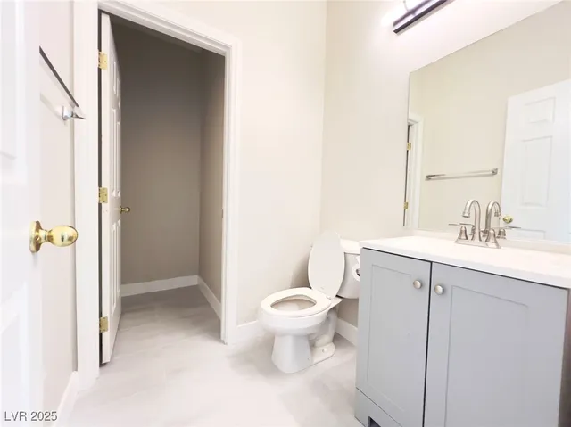 $2,180 | 7928 Dexter Falls Street, Las Vegas, NV 89149