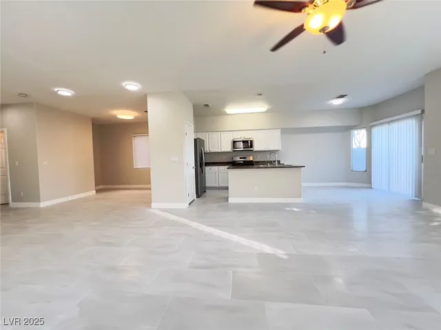 $2,180 | 7928 Dexter Falls Street, Las Vegas, NV 89149