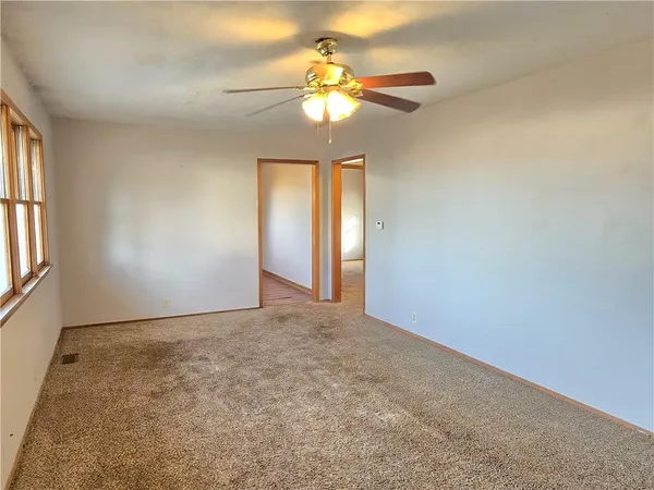 $104,900 | 401 West 1st Street, Cherryvale, KS 67335